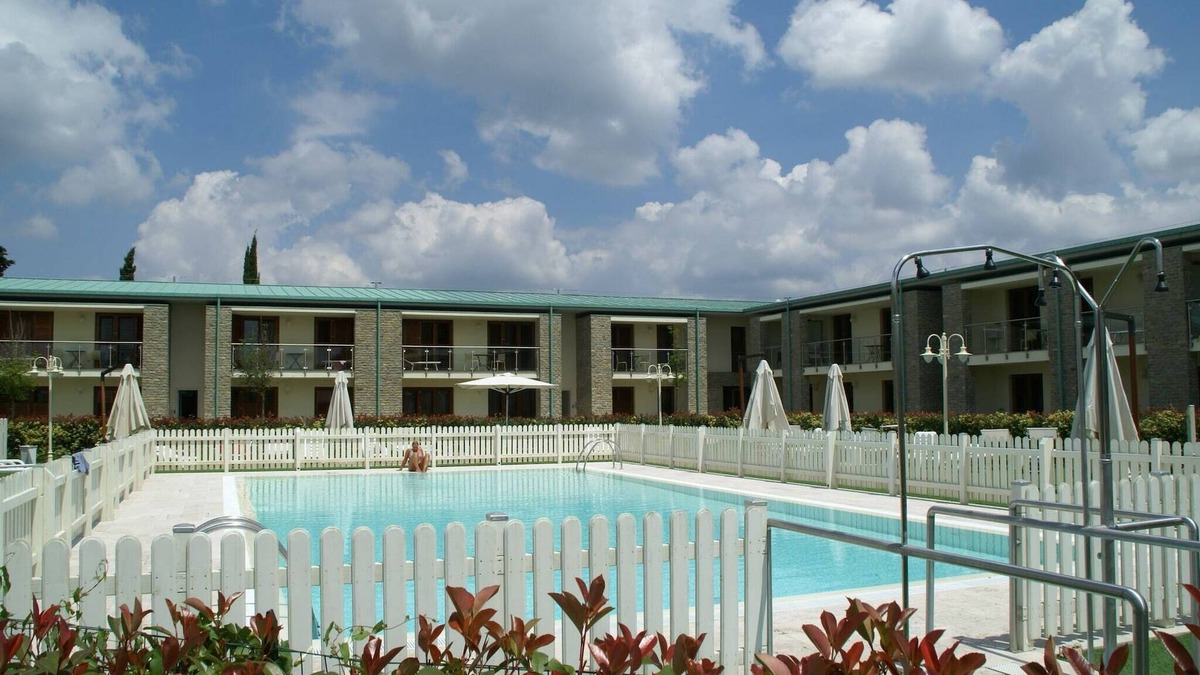 Barberino Tavarnelle Apartment | Apartment in Chianti with Shared Pool