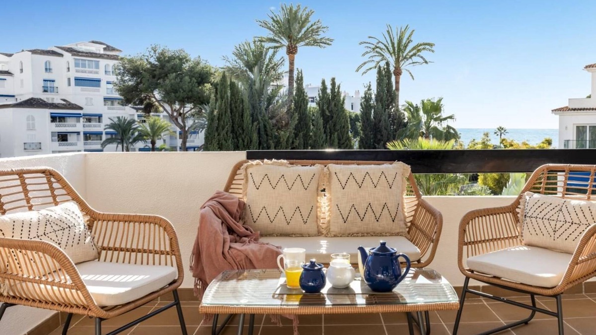Puerto Banus Apartment | Apartment in Medina Garden for 4 people | 221