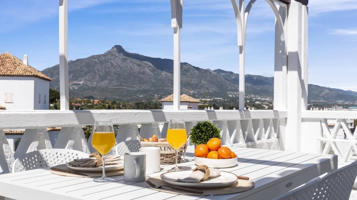 Puerto Banus Apartment | Apartment in Playas del Duque for 2 people| Casa Sevilla 604