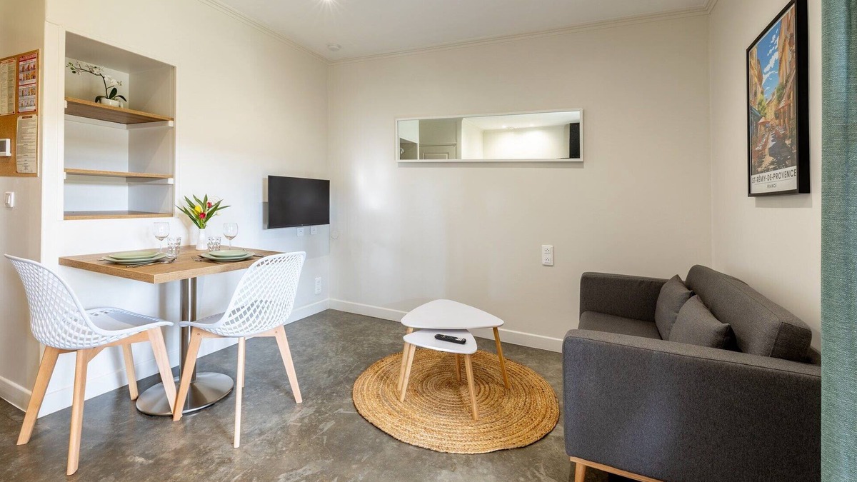 St.-Remy-de-Provence Apartment | Apartment with garden view 2