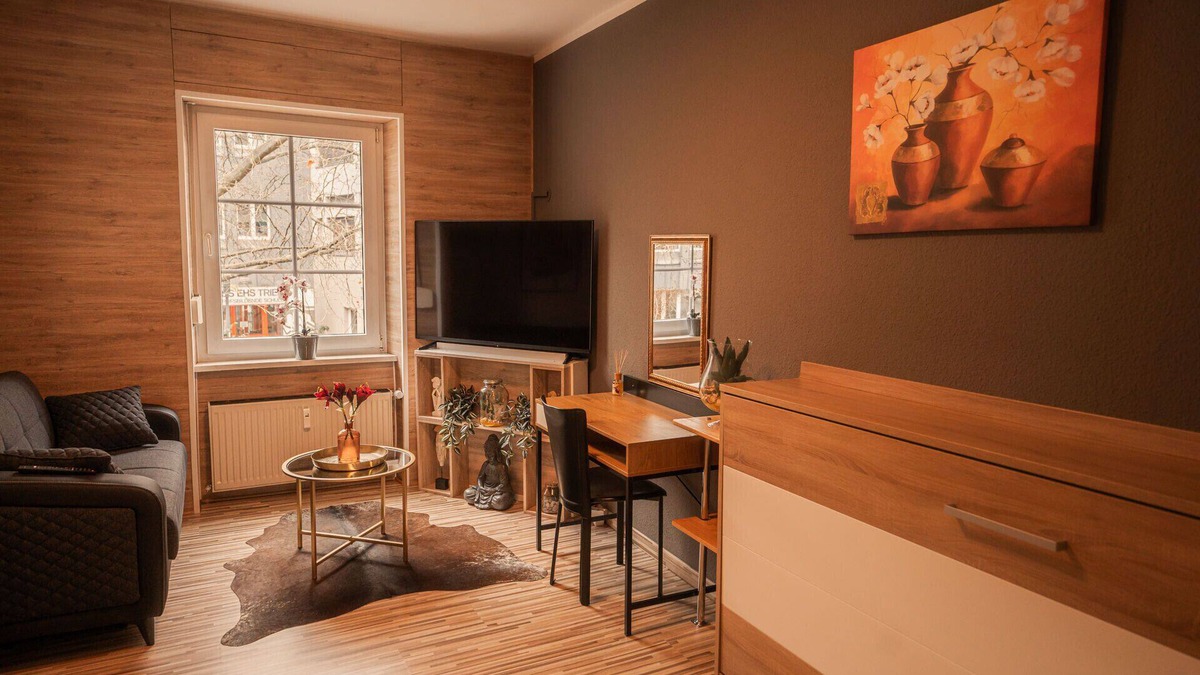 Mitte Apartment | Apartment '1' with Private Garden and Wi-Fi