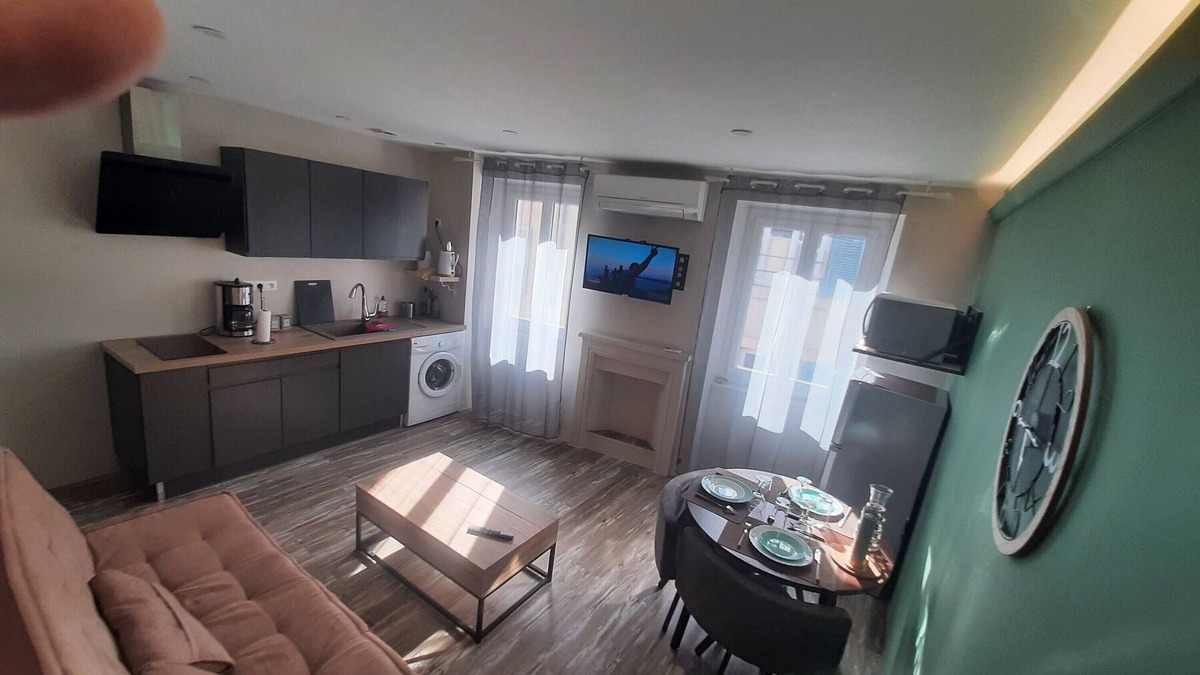 Bourg-Saint-Andeol Apartment | Apartment '107 - Cosy T2' with Wi-Fi and Air Conditioning