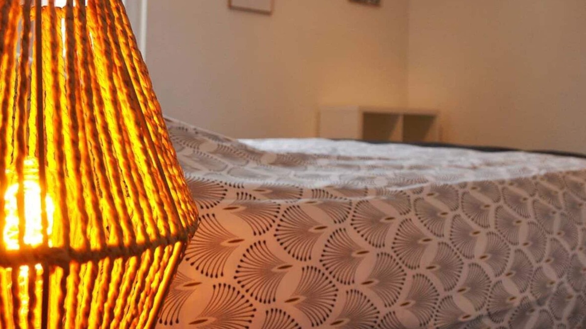 Creissels Apartment | Apartment 10 minutes from a waterfall, near Millau and the Gorges du Tarn