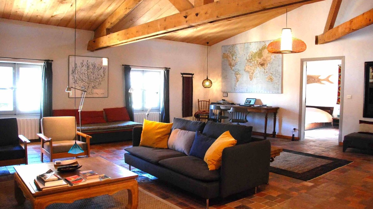 Uzes Apartment | Apartment 140 m2/flat - with big terrace in the heart of Uzès historical centre