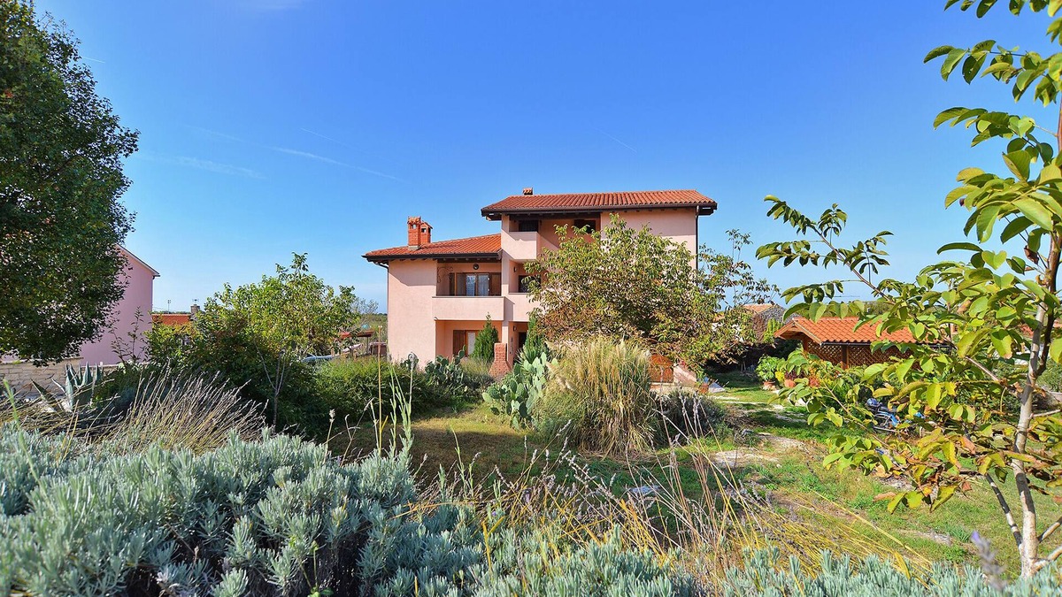 Bale Apartment | Apartment 1945/24416 (Istria - Bale), 5000m from the beach