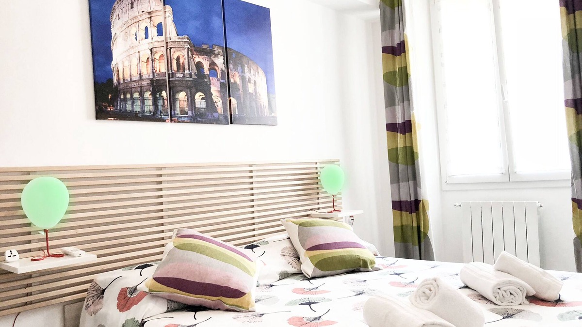 Garbatella Apartment | Apartment 2 stops from the Colosseum with 2 bedrooms