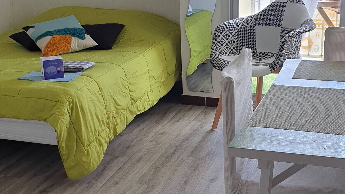Balaruc-les-Bains Apartment | Apartment- 2nd floor with elevator - 7 minutes from the pond of