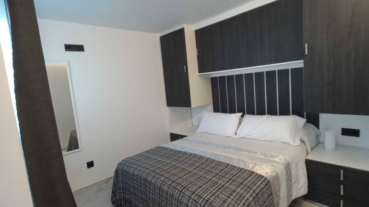 La Catedral Apartment | APARTMENT 3 HOUSE PUERTA DE ALMODOVAR