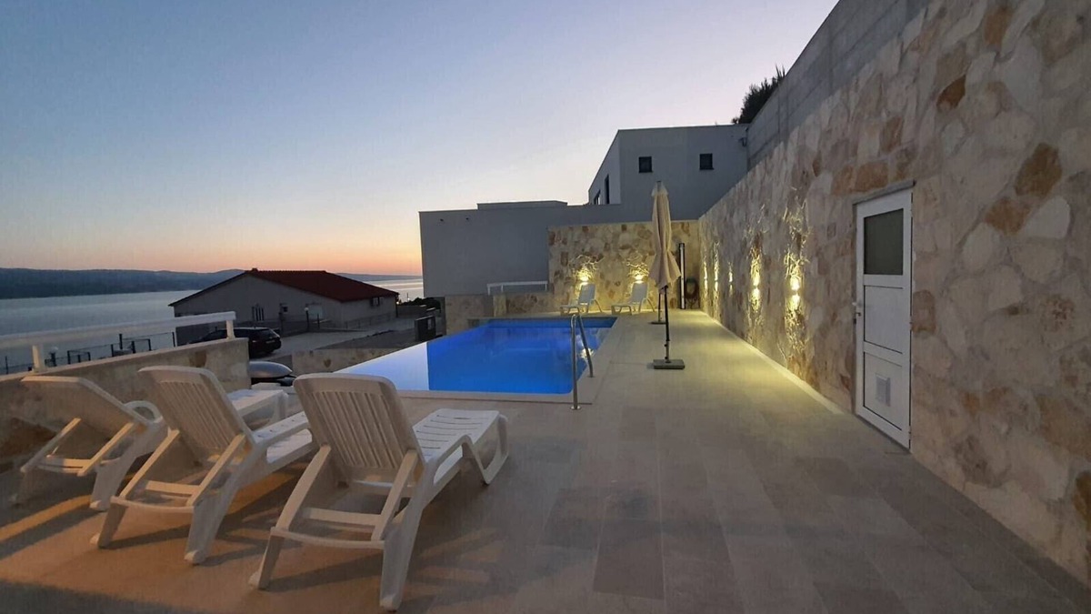 Ruskamen Apartment | Apartment 3 with pool and amazing sea view