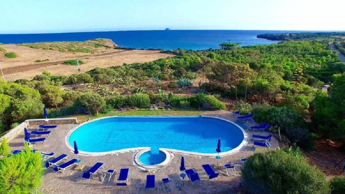 Capo Sperone Apartment | Apartment 4+2 people sea view, swimming pool 200 meters from the beach