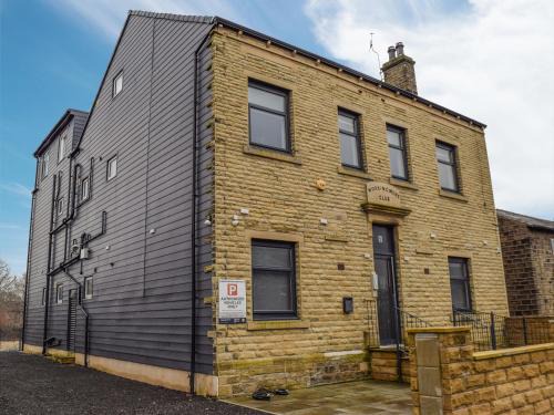Huddersfield Apartment | Apartment 4 - Uk48907