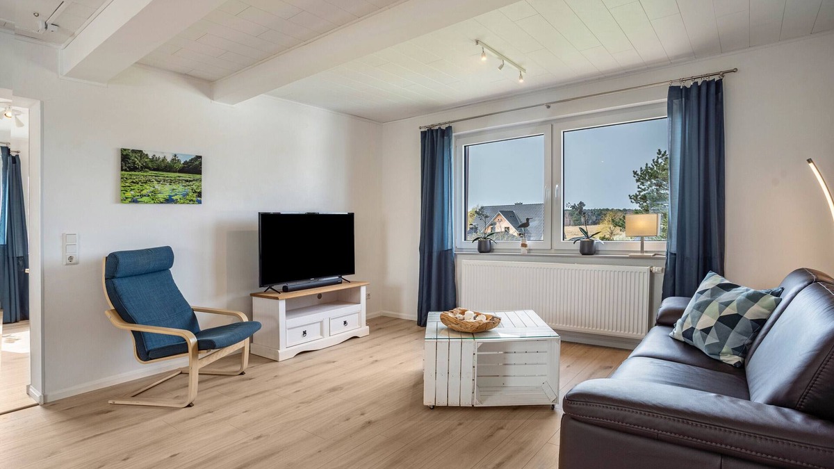 Glowe Apartment | Apartment '5 Sterne Boddenblick' with Private Terrace, Balcony and Wi-Fi