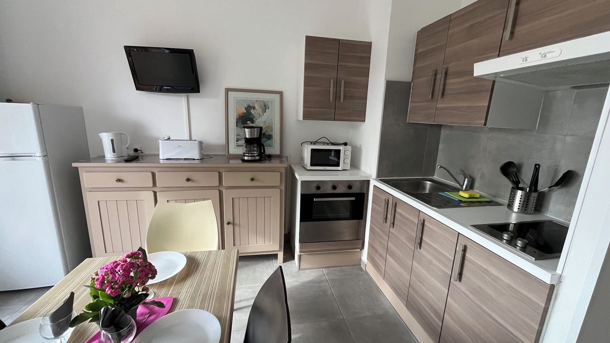 Residences du Golfe de Lava Apartment | Apartment 50m from the beach.