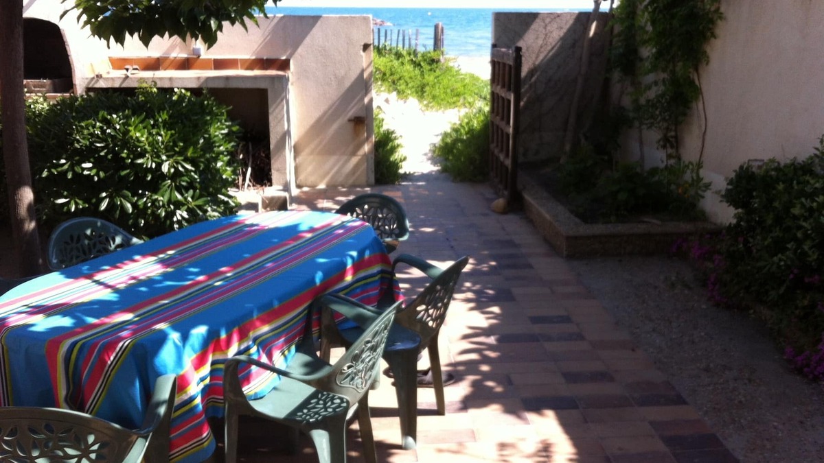 Carnon-Plage Apartment | Apartment 55 m2 feet in water shady garden 50 m2 ideal families