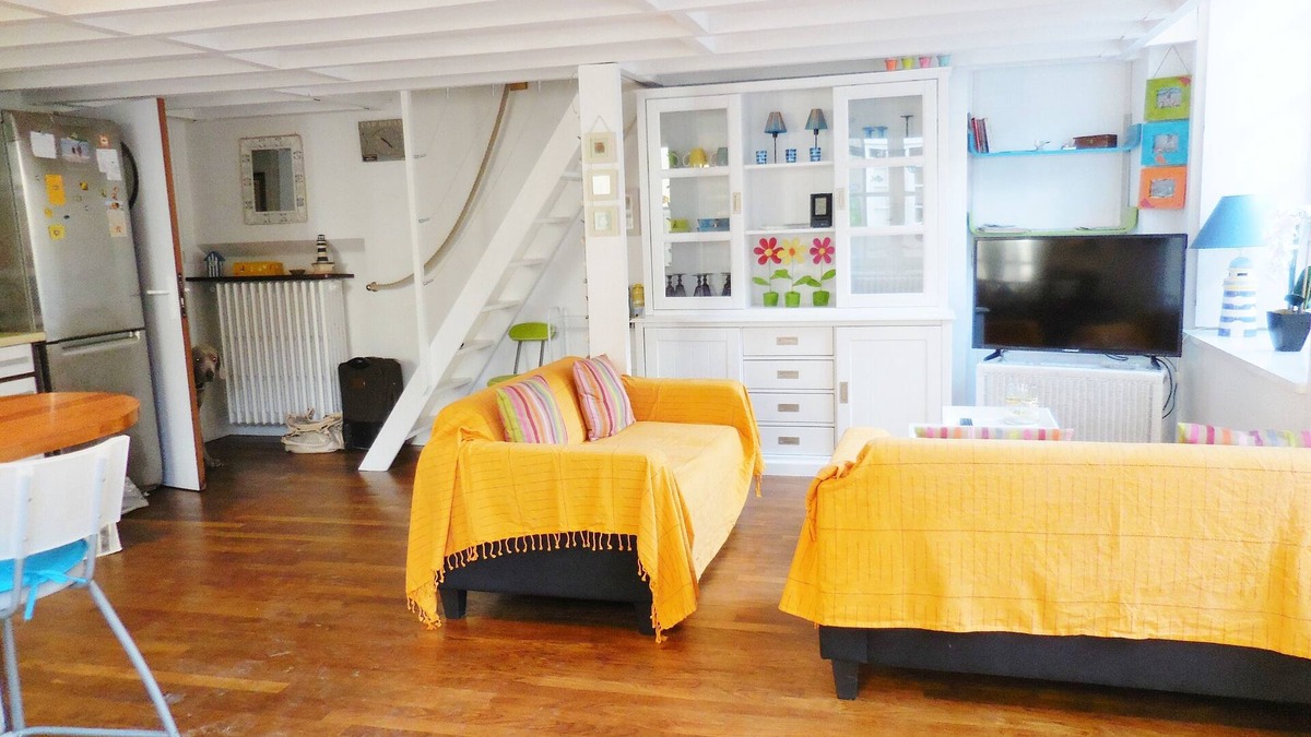 Intra Muros Apartment | Apartment 75 m2, sleeps 5, 5 mm beaches, intra-muros