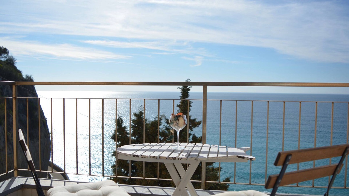 Finale Ligure Apartment | Apartment a few meters from the sea - wonderful view CIN IT009029C2JEXT4CHC