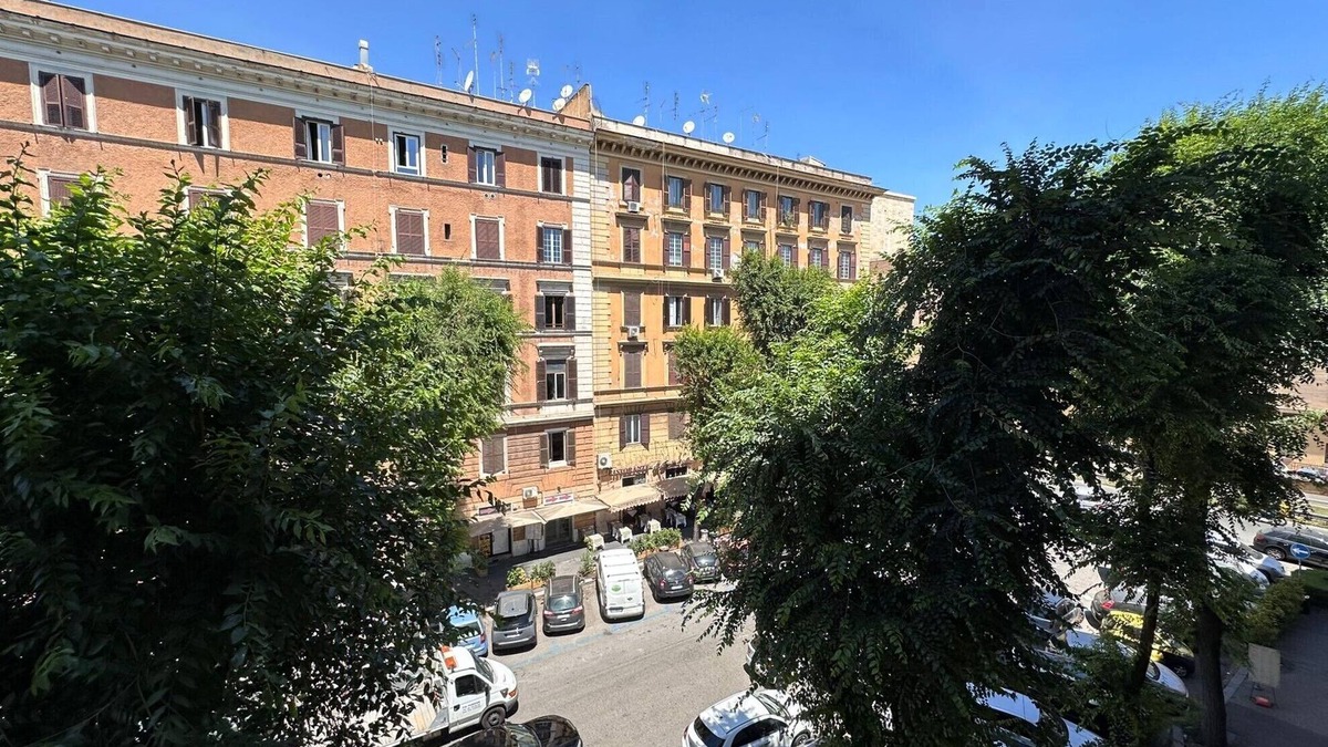 Esquilino Apartment | APARTMENT A FEW MINUTES FROM THE COLOSSEUM