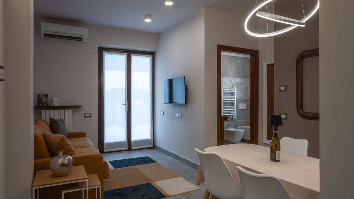Valeggio sul Mincio Apartment | Apartment 'Appartamento Mael' with Shared Garden, Wi-Fi and Air Conditioning