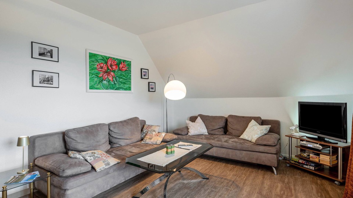 Stinteck Apartment | Apartment 'Abendsonne' with Shared Garden, Balcony and Wi-Fi