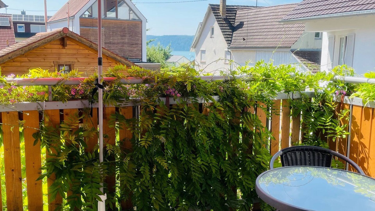 Sipplingen Apartment | Apartment 'Abendrot, 45qm' with Lake View, Balcony and Wi-Fi