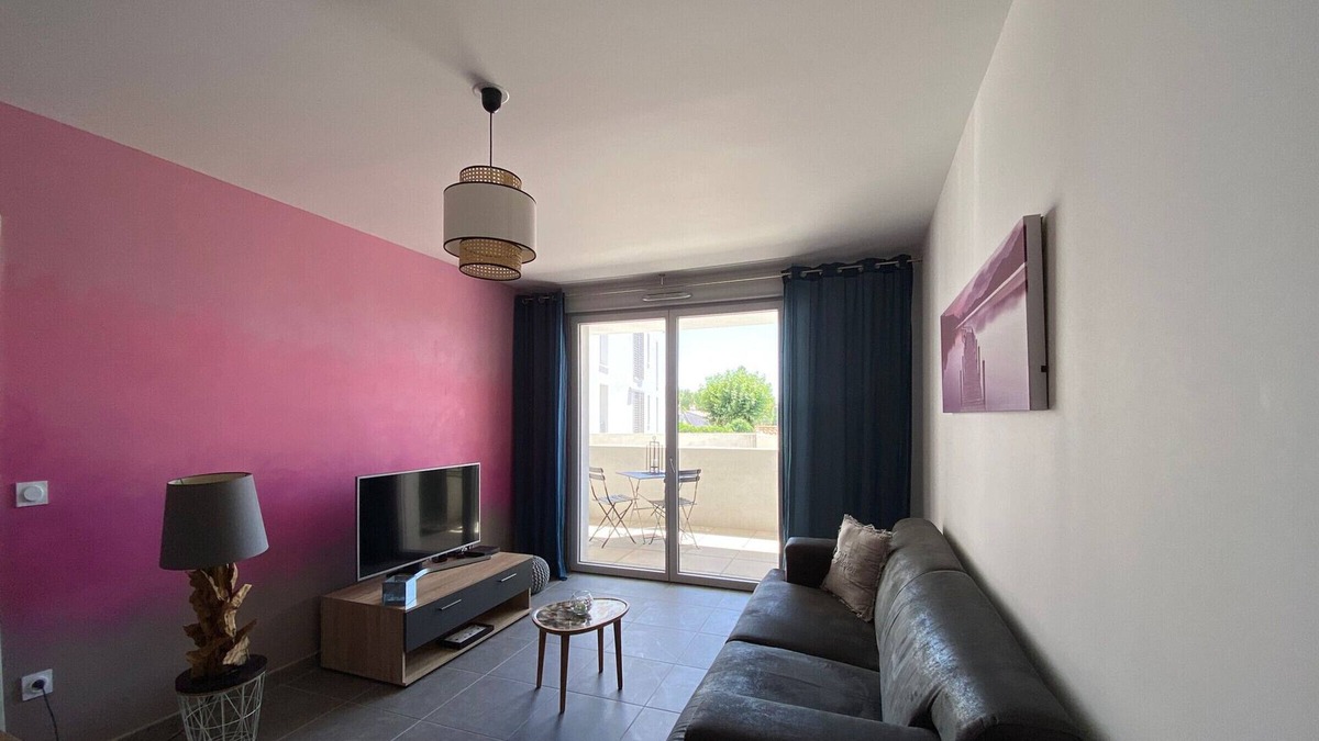Aigues-Mortes Apartment | Apartment AIGUES MORTES, 1 bedroom, 2 persons