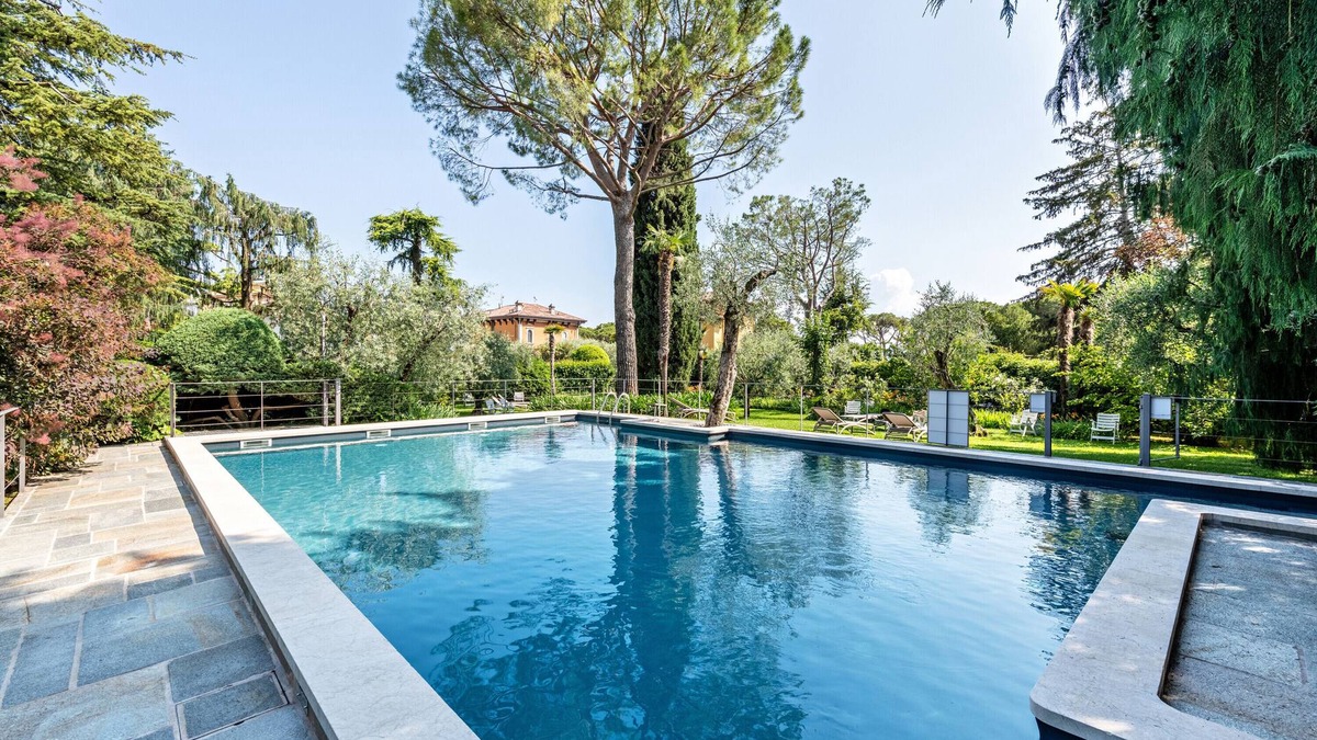 Toscolano Maderno Apartment | Apartment Al segnavento Montese with Pool, Garden & Wi-Fi