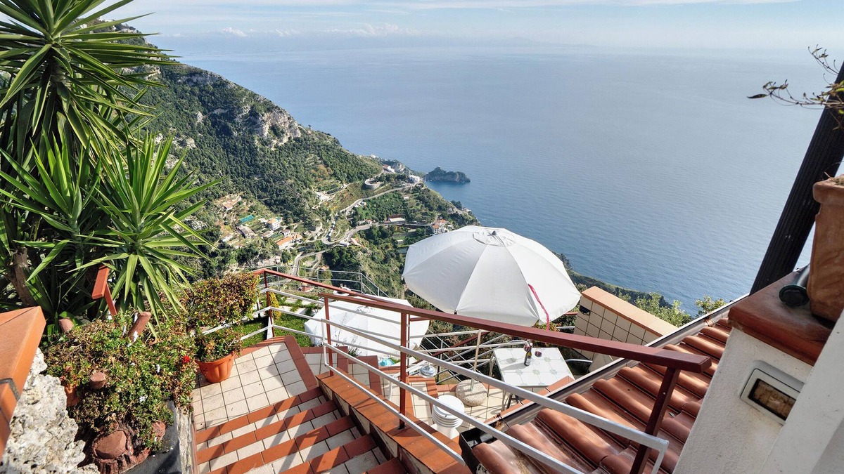 San Michele Apartment | Apartment 'Alba Deluxe' with Sea View, Wi-Fi and Air Conditioning