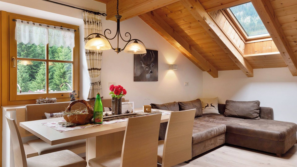 Castelrotto Apartment | Apartment 'Alpenglück' with Mountain View, Shared Garden and Wi-Fi
