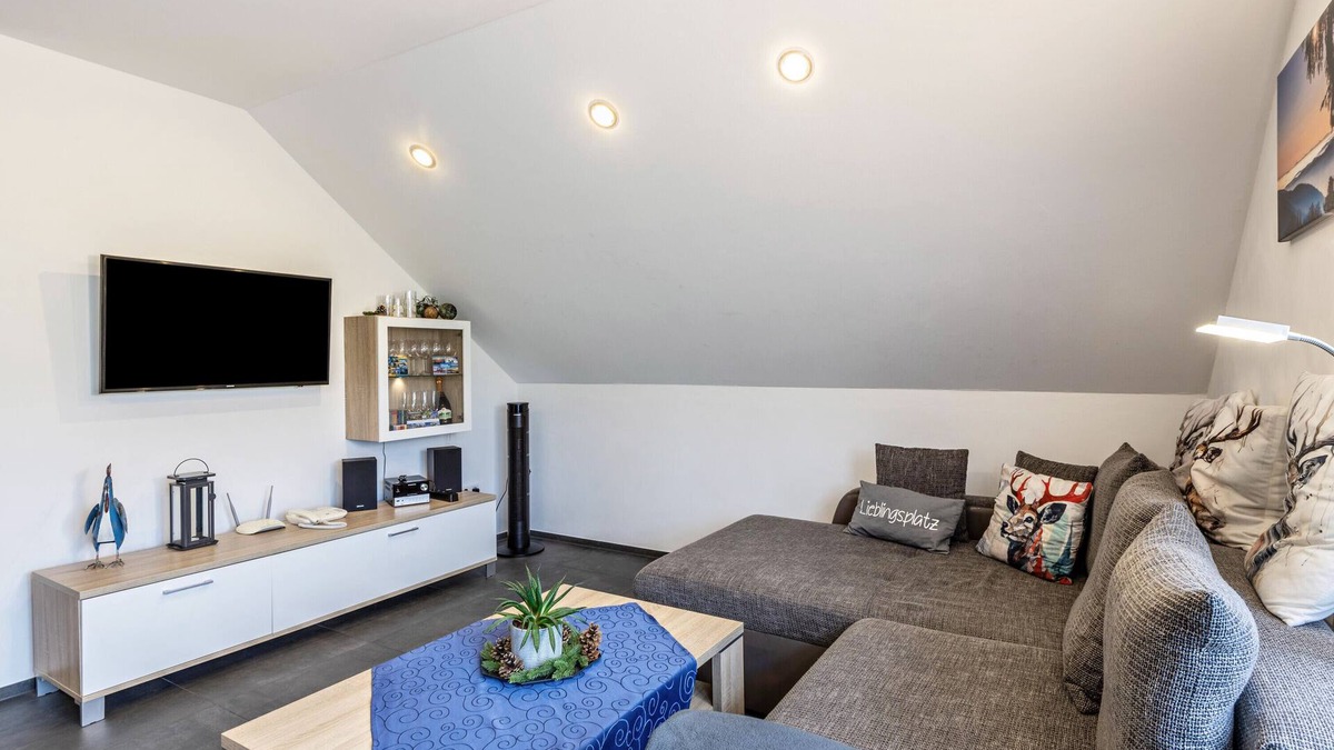 Hoechenschwand Apartment | Apartment 'Alpenpanorama, 76qm, 2 Schlafräume' with Mountain View, Shared Terrace and Wi-Fi