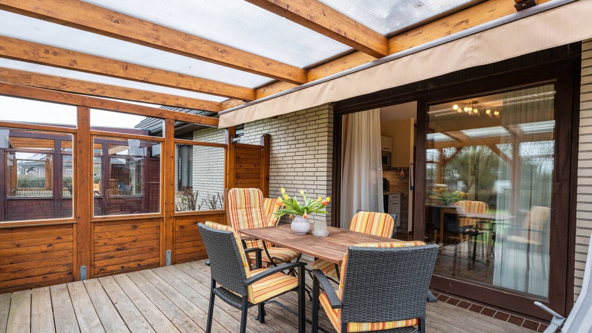 Stinteck Apartment | Apartment 'Am Graben' with Private Terrace, Shared Garden and Wi-Fi