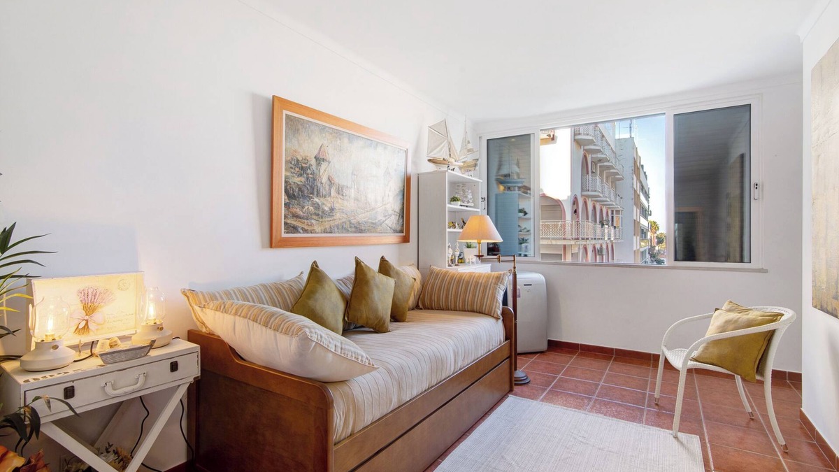 Vila Real Santo Antonio Apartment | Apartment 'Anita' with Wi-Fi and Air Conditioning