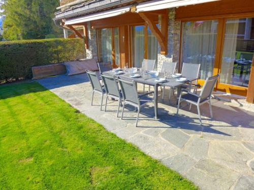 Montana Apartment | Apartment Antares R05 by Interhome