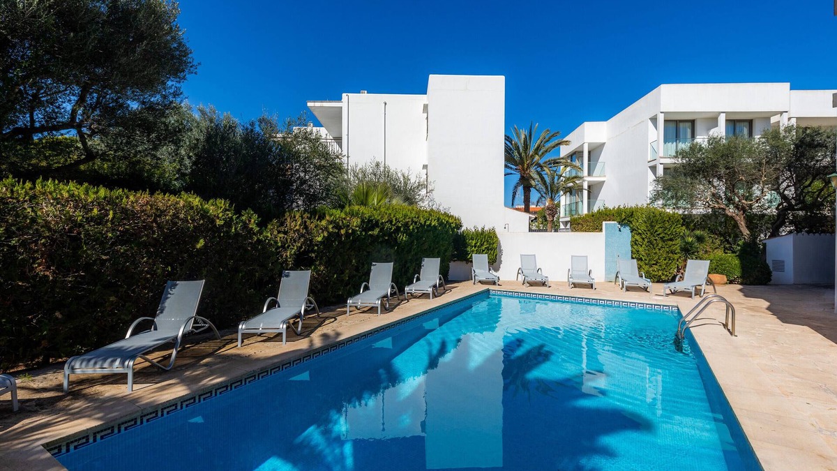 Cala Ferrera Apartment | Apartment 'Apartamento Aquamarina 4' with Shared Pool, Wi-Fi and Air Conditioning