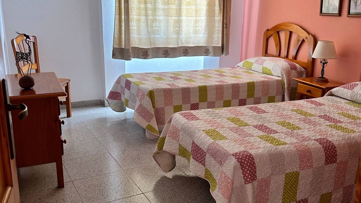 Los Llanos de Aridane Apartment | Apartment 'Apartamento 4' with Shared Pool, Private Terrace and Wi-Fi