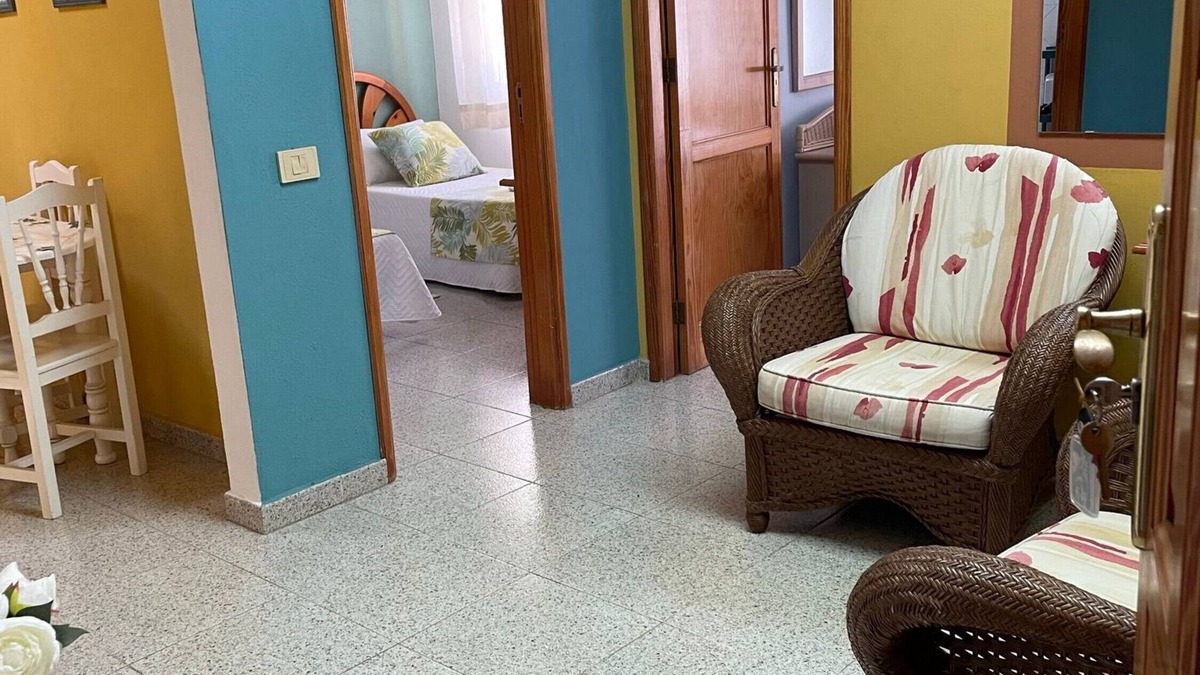 Los Llanos de Aridane Apartment | Apartment 'Apartamento 3' with Shared Pool, Private Terrace and Wi-Fi