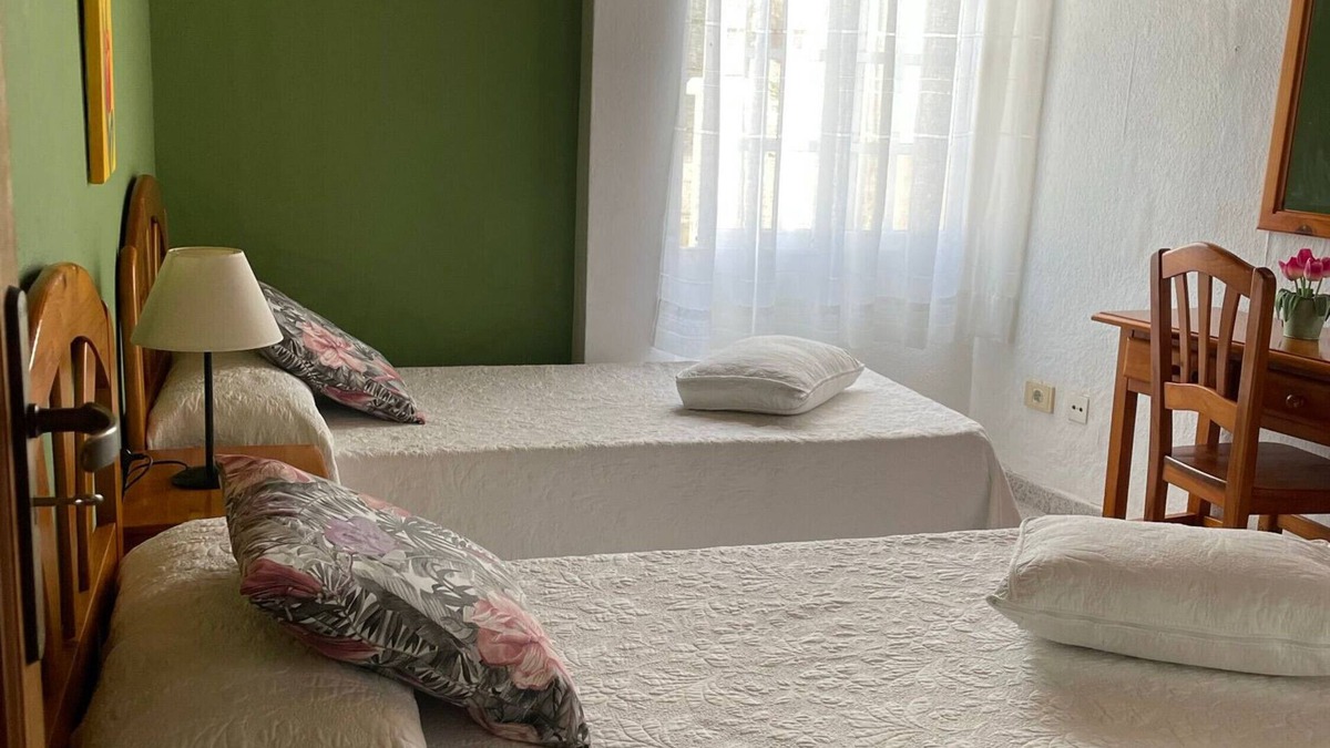 Los Llanos de Aridane Apartment | Apartment 'Apartamento 1' with Shared Pool, Private Terrace and Wi-Fi