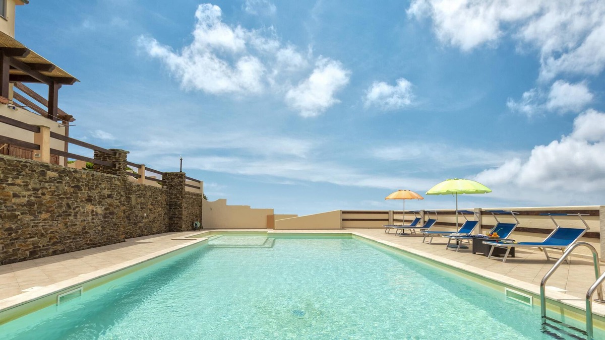Sassari Apartment | Apartment "App 4 Posti con Terrazza Vista Mare" with Sea View, Pool, Wi-Fi, Garden & Terrace