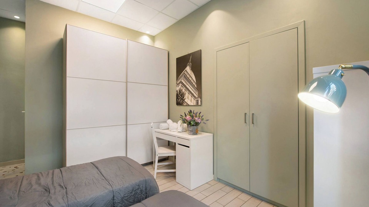 San Salvario Apartment | Apartment 'Appartamento Raffaello Dodici' with Wi-Fi and Air Conditioning