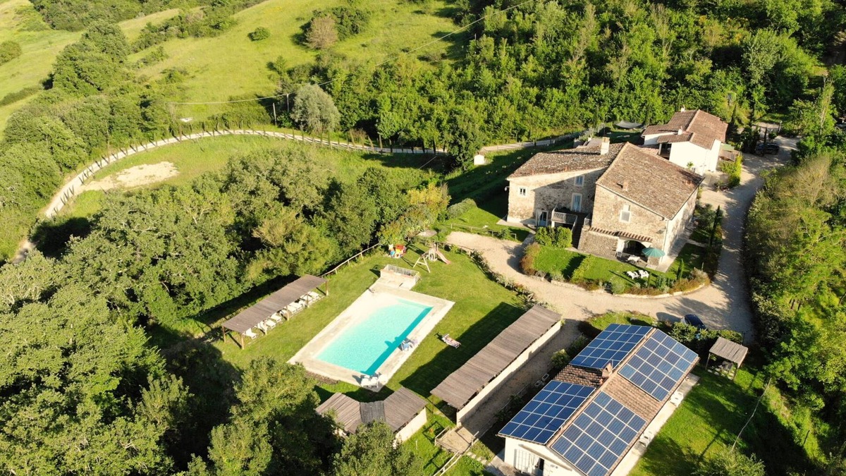 Pergine Valdarno Other | Apartment ARANCIONE with private entrance, equipped garden and shared pool.