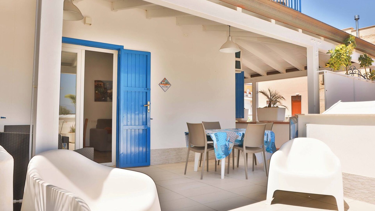 Alcamo Marina House | Apartment at 200 mt from the sea Wifi and Rent Car