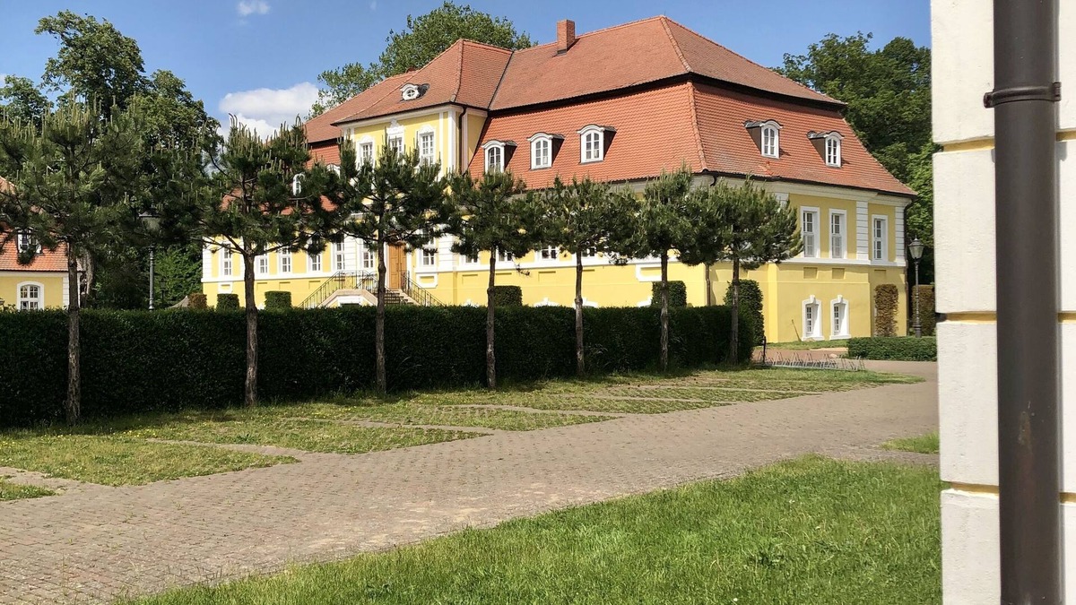 Stendal Apartment | Apartment at Bismarck Castle