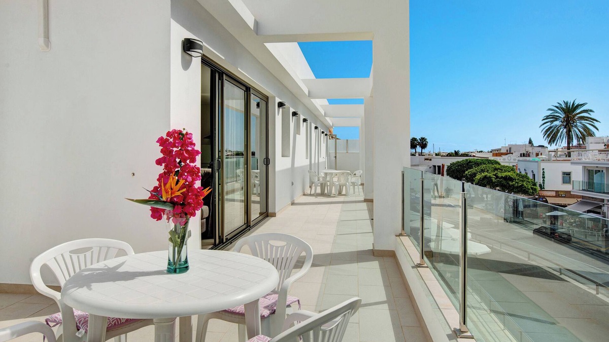 Playa de Mogan Apartment | Apartment Atico Albamar with Mountain View, Wi-Fi, Balcony & Terrace