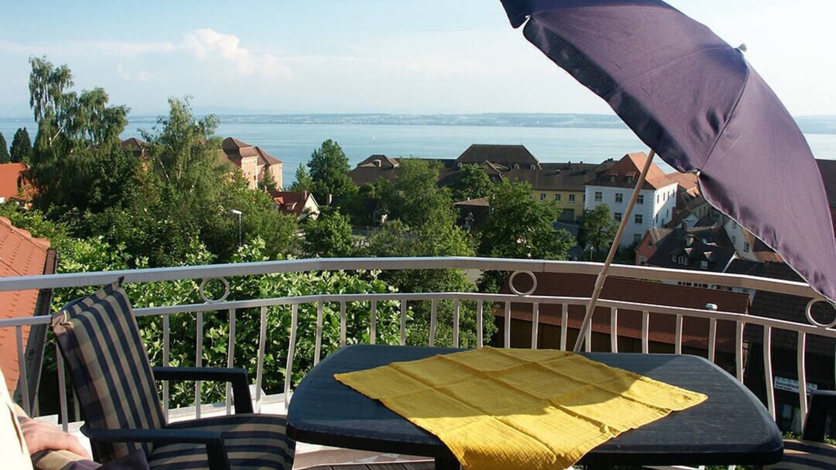 Meersburg Apartment | Apartment B with lake and mountain view