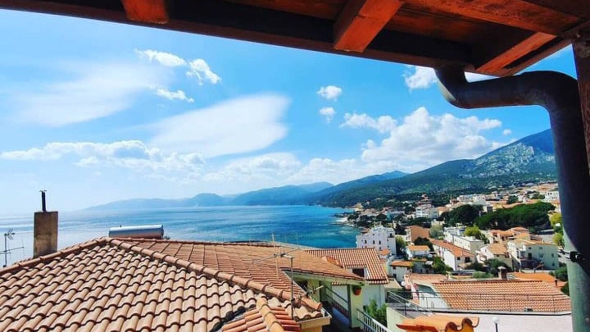 Cala Gonone Apartment | Apartment "Bella Vista" with Sea View, Terrace & A/C