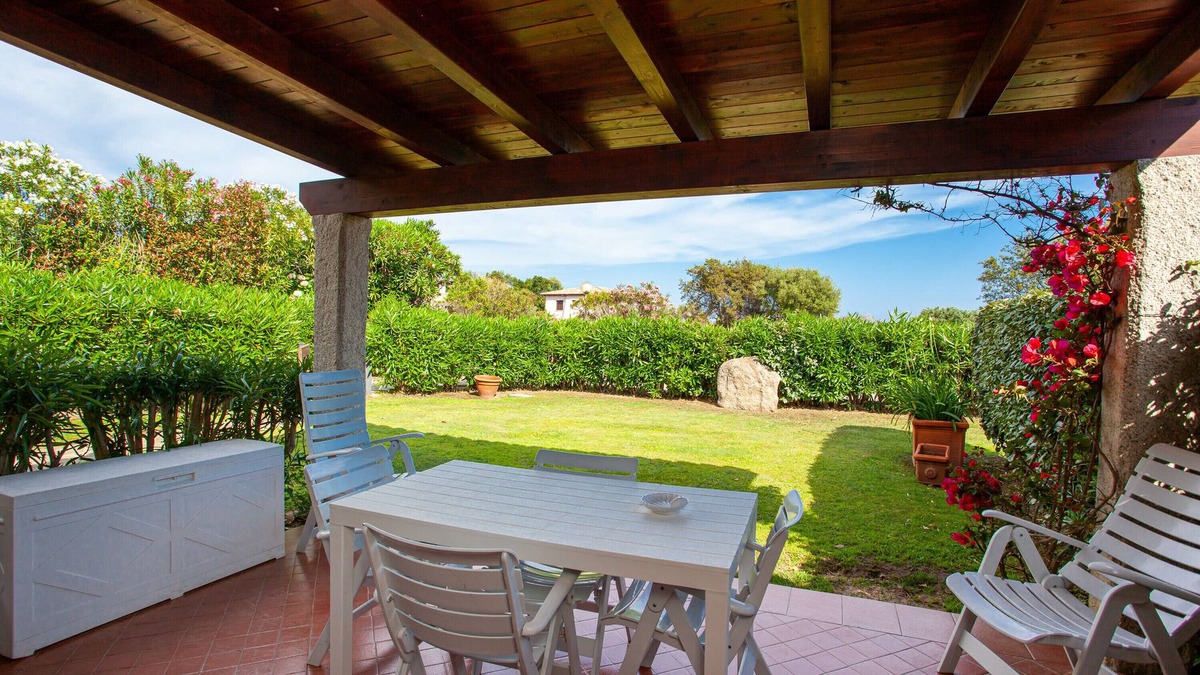 Puntaldia Apartment | Apartment 'Bilo Oleandro' with Shared Pool, Private Terrace and Air Conditioning