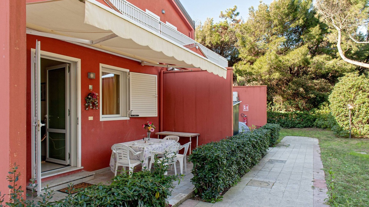 Marina di Pisa Apartment | Apartment "Boboba" with Sea View & Wi-Fi