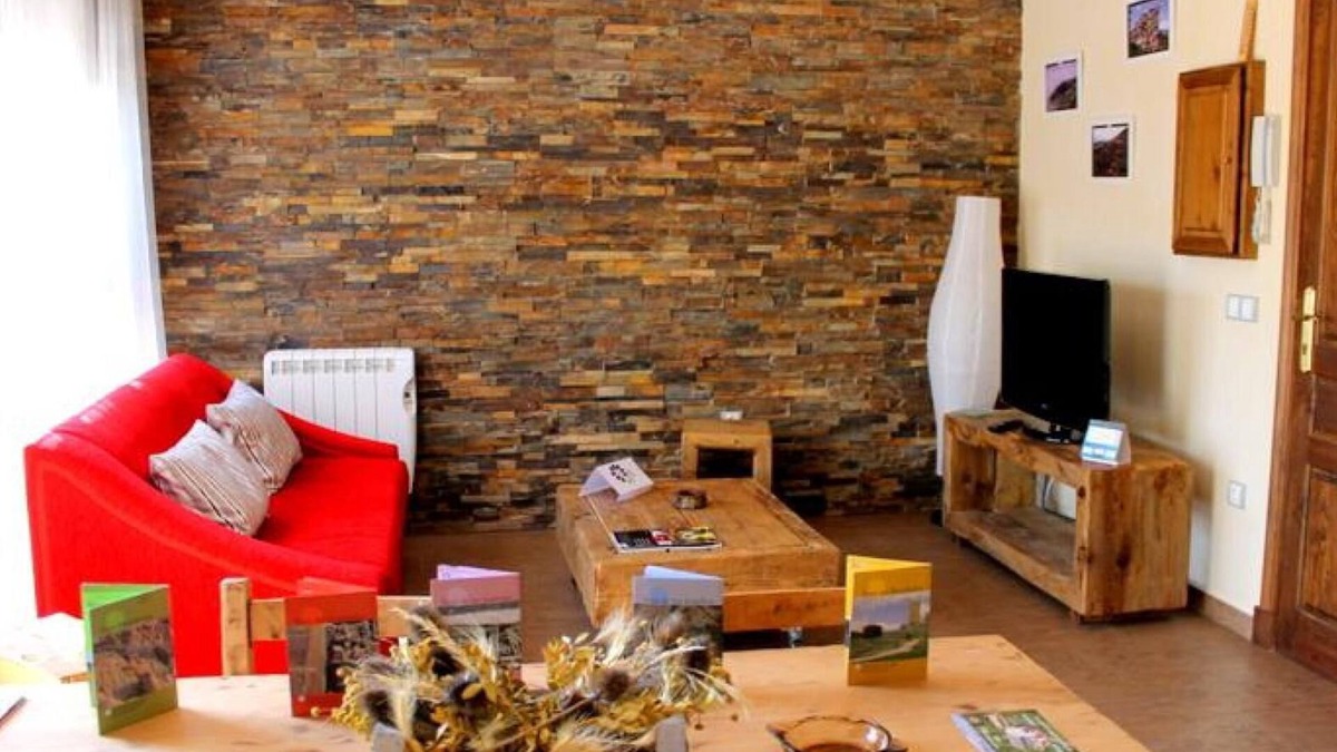 Biel Apartment | Apartment 'Boj' with Mountain View, Shared Terrace and Wi-Fi