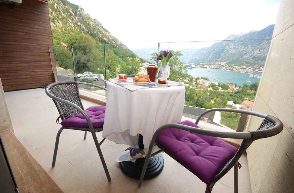 Skaljari Apartment | Apartment Boki