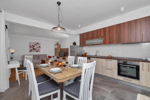 Vrpolje Apartment | Apartment Bracera