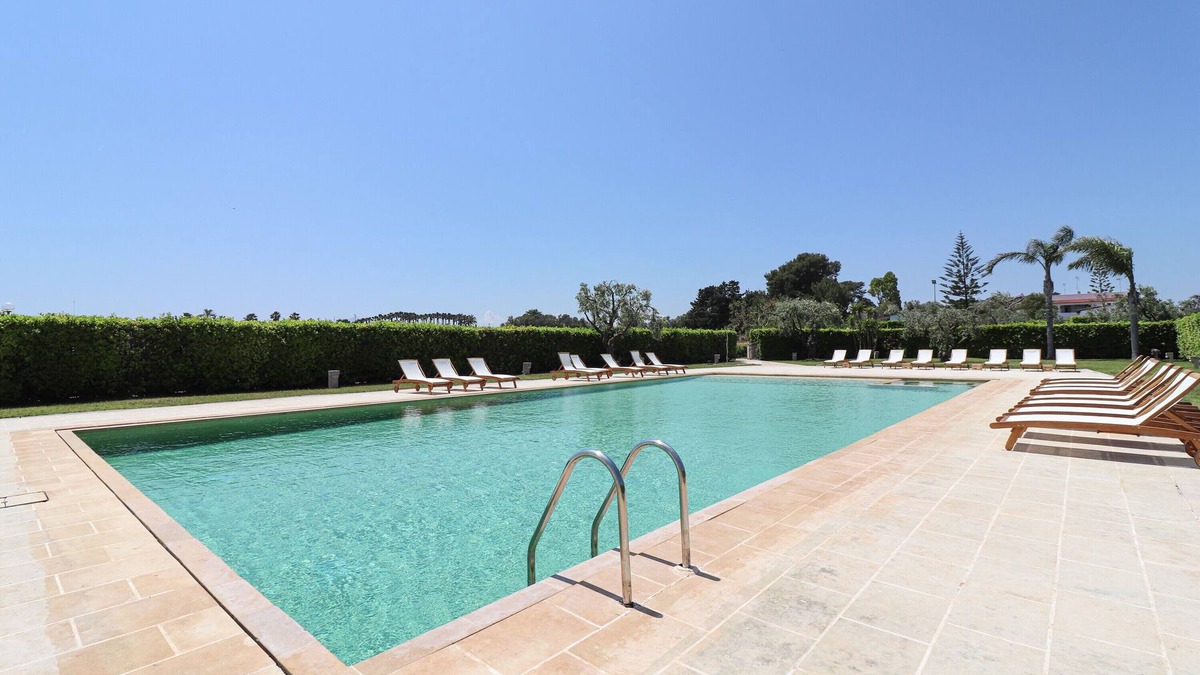 Otranto Apartment | Apartment "Bungalow Vittoria" close to the Sea with Pool & A/C